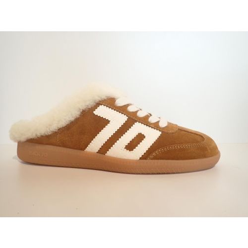 BACK 70 muil bruin midden